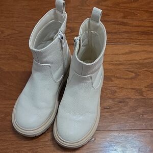Girls Art Class Beige Zipper Boots Size 13